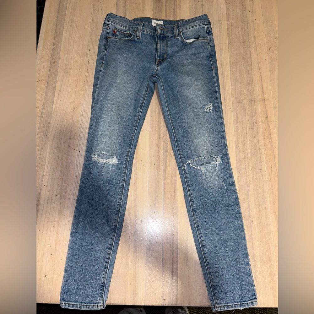 Sz. 26 Hudson Jeans Krista Super Skinny light wash jeans with distressing